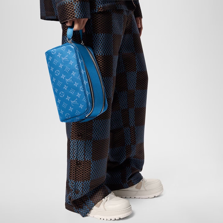 Louis Vuitton Dopp Kit Bag Blue For Men 11in/28cm M31037