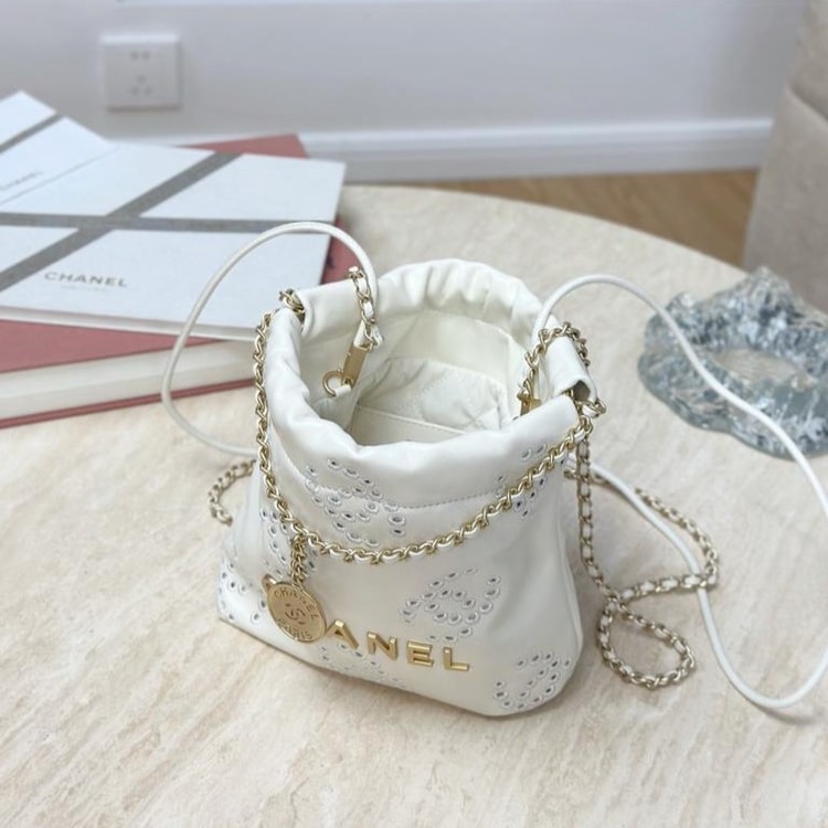 [True-to-ORIGINAL] Chanel 22 Mini Handbag White 7.5in/19cm For Women AS3980-B19648-10601