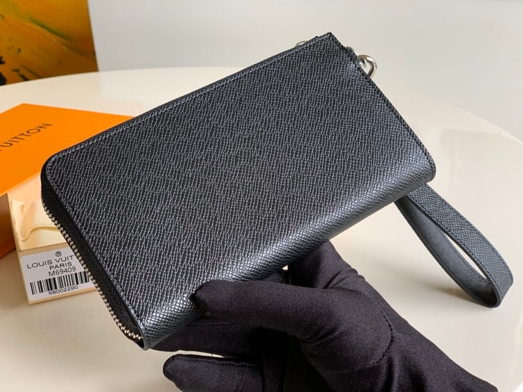 Louis Vuitton Zippy Dragonne Wallet Taiga Black For Men, Men's Wallet 19cm LV M69409