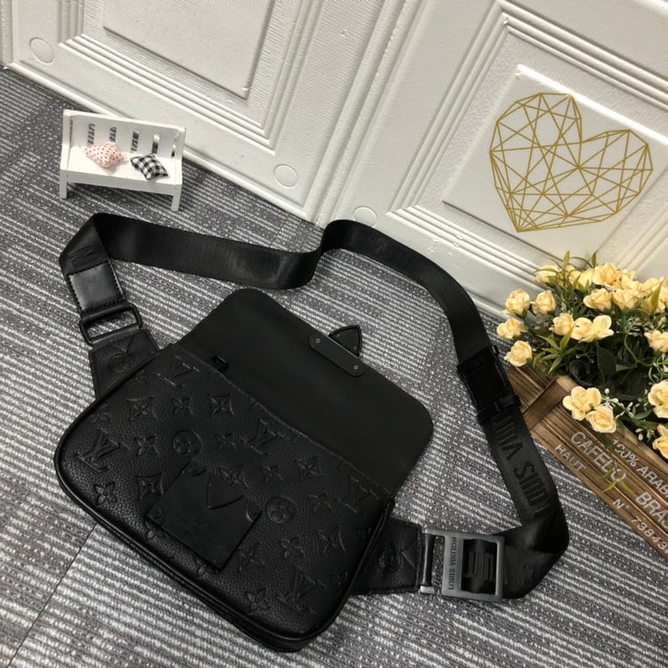 Louis Vuitton S Lock Sling Bag Black M58487
