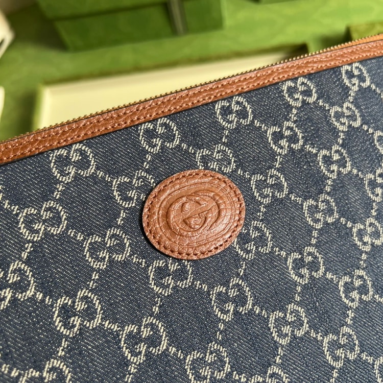 Gucci GG Wool Pouch With Interlocking G Black For Men, Men's Pouch 12in/31cm GG