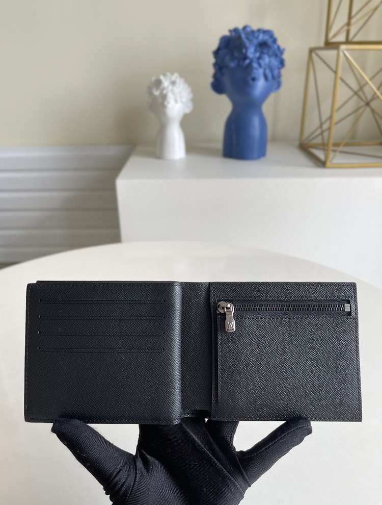 Louis Vuitton Amerigo Wallet Monogram Eclipse For Men, Men's Wallet 4.7in/11.5cm LV