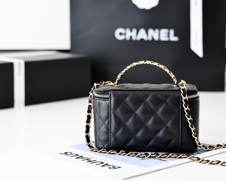 Chanel Small Vanity Case Black AS3171