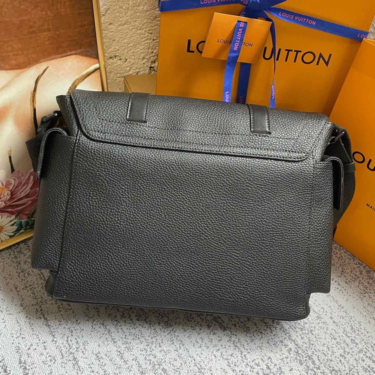 Louis Vuitton Christopher Messenger Taurillon Black M58476