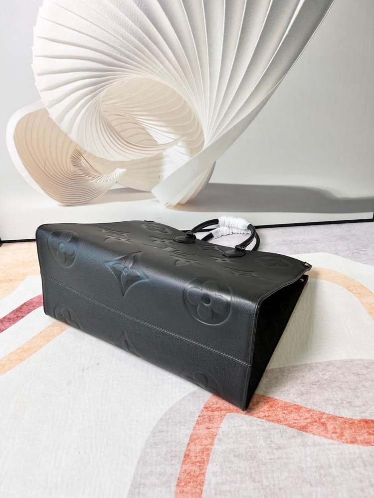 Louis Vuitton Onthego GM Monogram Empreinte Tote Bag Black M44925