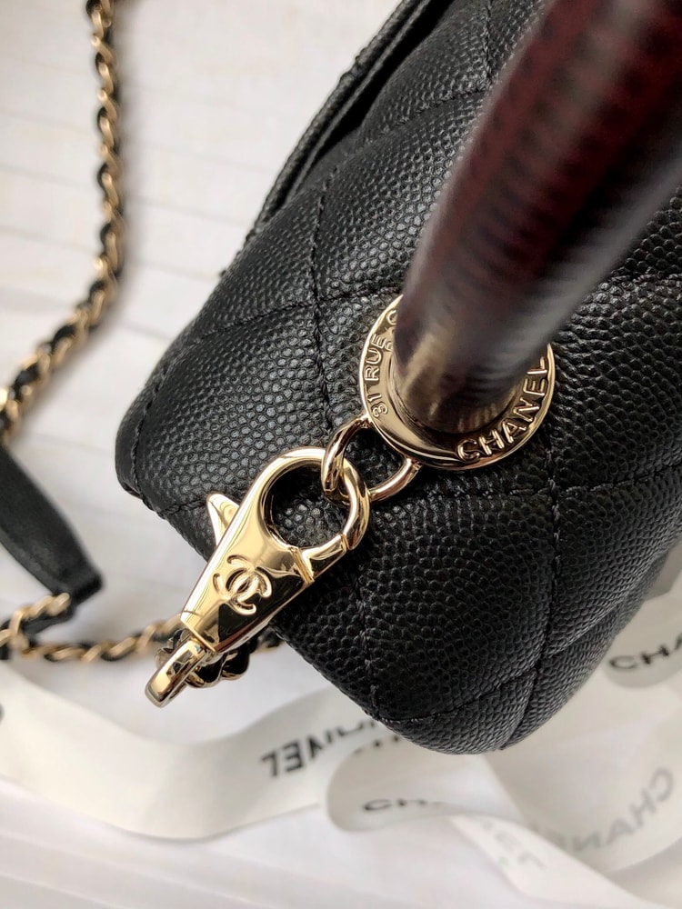 Chanel Classic Mini Flapbag Top Handle Black