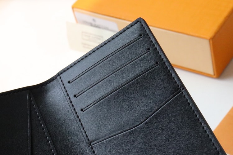 Louis Vuitton Pocket Organizer The New LV Aerogram Version For Men, Men's Wallet 8cm LV M69979
