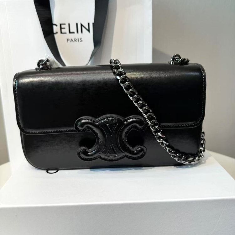 Celine Chain Shoulder Bag Triomphe Black 197993EQJ.38NN