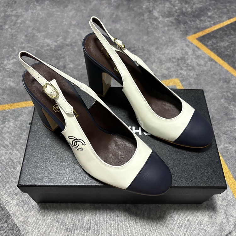Chanel Slingbacks White And Dark Blue For Women - G45564 B15702 NV160