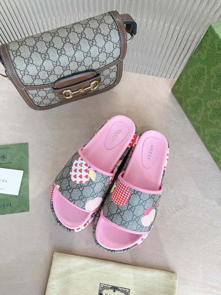 Gucci GG Blooms Supreme Floral Slide Sandal By Canvas Fabric Pink For Women GG