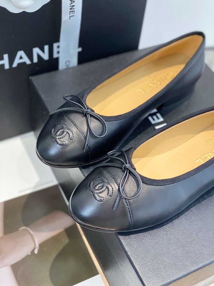 Chanel Ballet Flats Black For Women