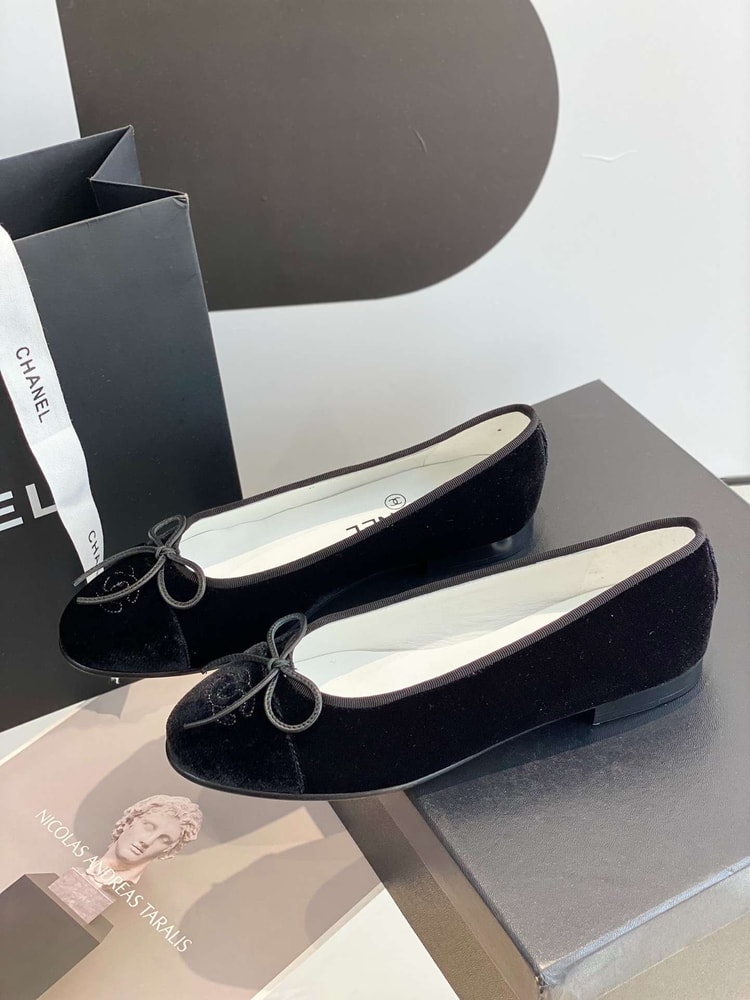 Chanel Ballet Flats Black For Women