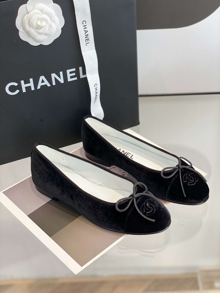 Chanel Ballet Flats Black For Women