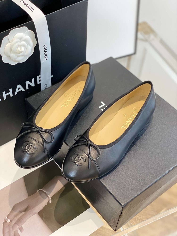 Chanel Ballet Flats Black For Women