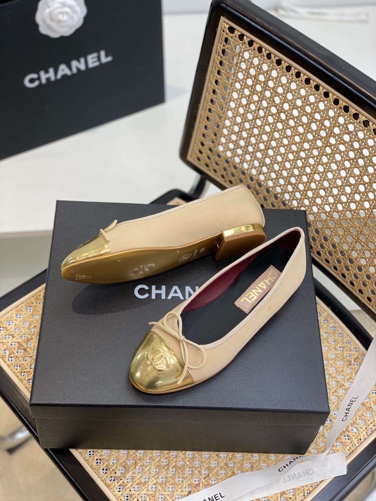 Chanel Ballet Flats Gold For Women
