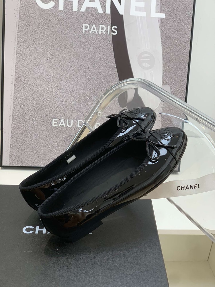 Chanel Ballet Flats Black For Women