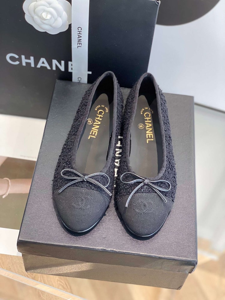 Chanel Ballet Flats Black For Women