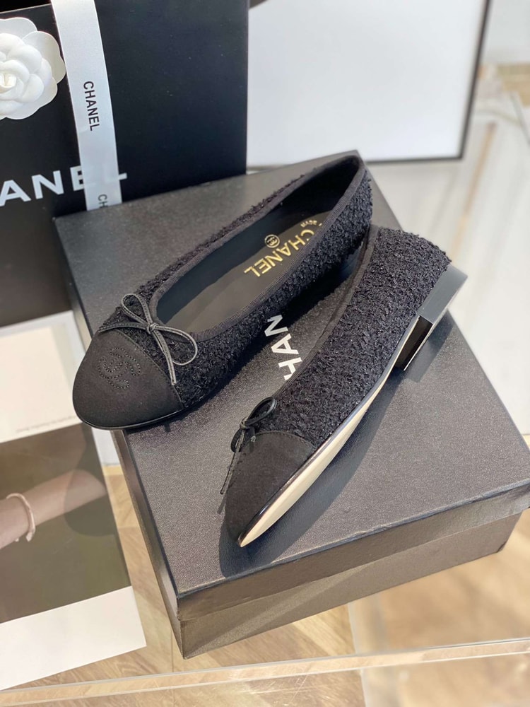 Chanel Ballet Flats Black For Women