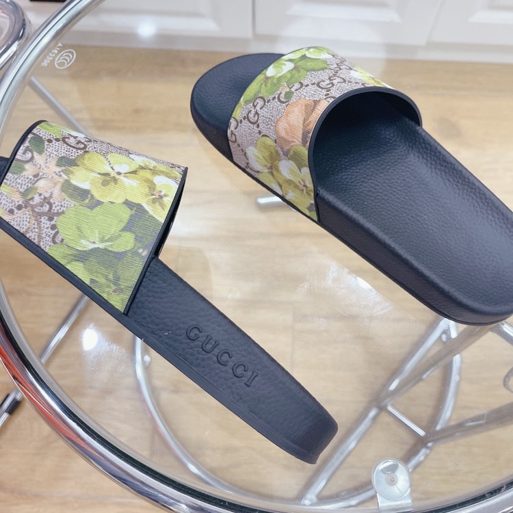Gucci Men's GG Pursuit Floral Slides Green For Men 407345