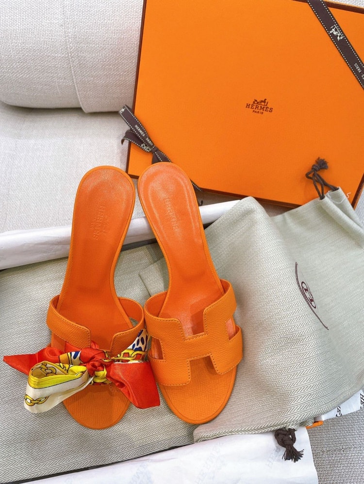 Hermes Oasis Sandal Orange For Women, Women's Shoes H151215Z 94350