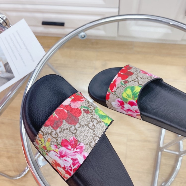 Gucci Men's Slides Bloom Print Red For Men 408508 G2200 8919