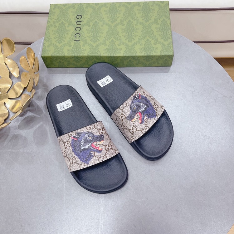Gucci Men's Gucci Supreme Slides With Wolf Black And Gray For Men 408508