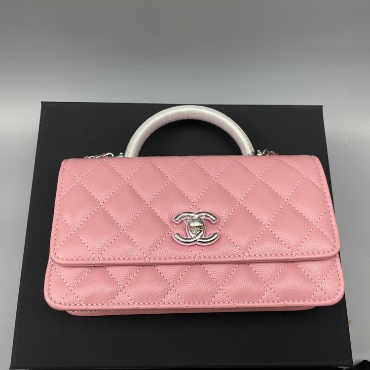 [True-to-ORIGINAL] Chanel Clutch With Chain Pink 7.3in/18.5cm For Women