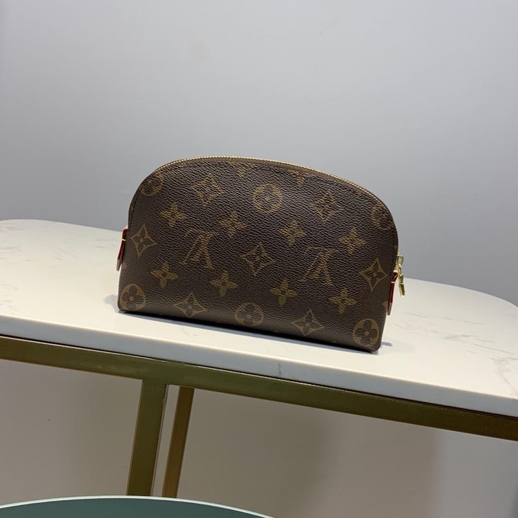 Louis Vuitton Cosmetic Pouch PM Monogram Canvas For Women, Women's Bags 7.5in/19cm LV M47515