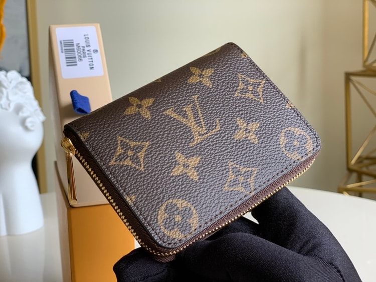Louis Vuitton Zippy Coin Purse In Monogram Canvas For Women, Women's Wallet 11cm LV M60067