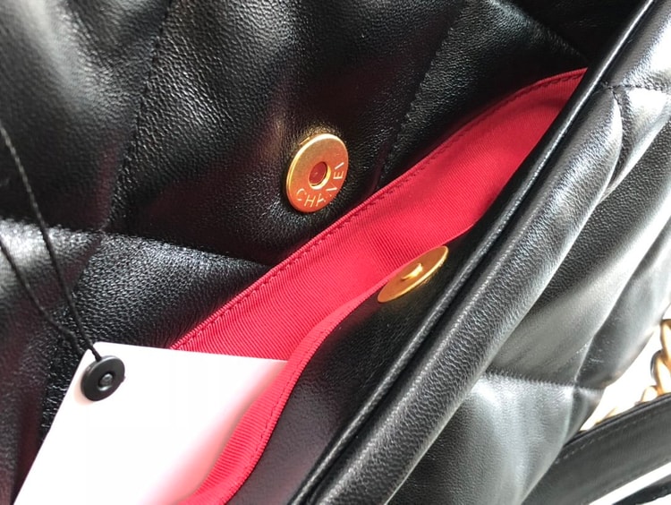 Chanel 19 Maxi Handbag Black