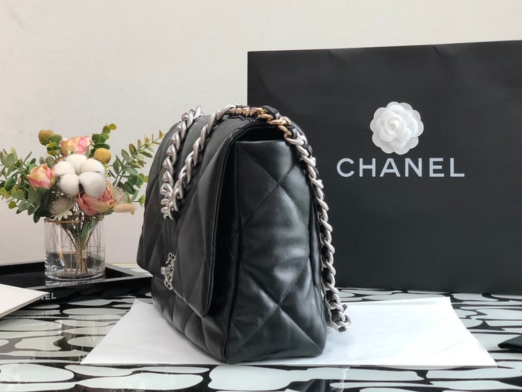 Chanel 19 Maxi Handbag Black