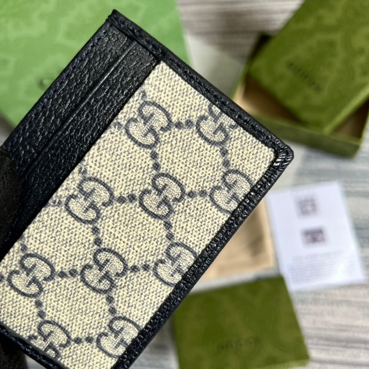 Gucci Card GG Case with Interlocking G Light Grey For Men 4in/10cm GG 673002 K9GSN 4075