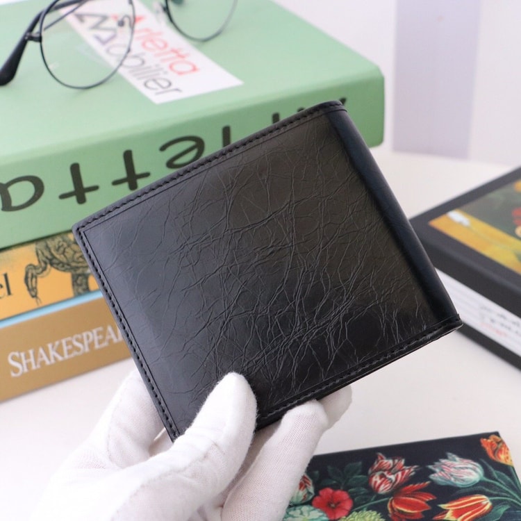 Gucci Bi-Fold Wallet Black with Interlocking G For Men 4.3in/11cm GG