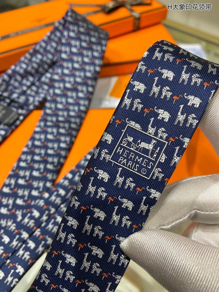 Hermes Animal Motif Tie Marine Hermes Men Tie