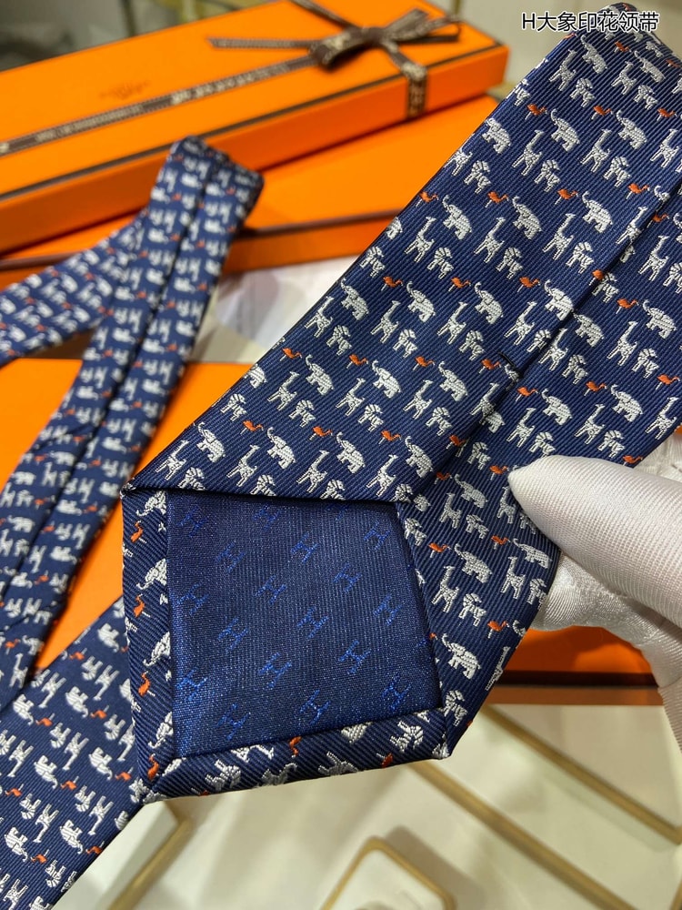Hermes Animal Motif Tie Marine Hermes Men Tie