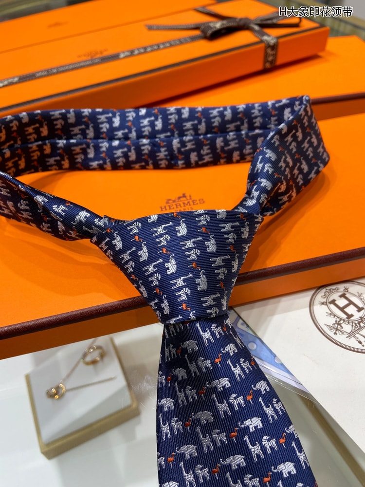 Hermes Animal Motif Tie Marine Hermes Men Tie