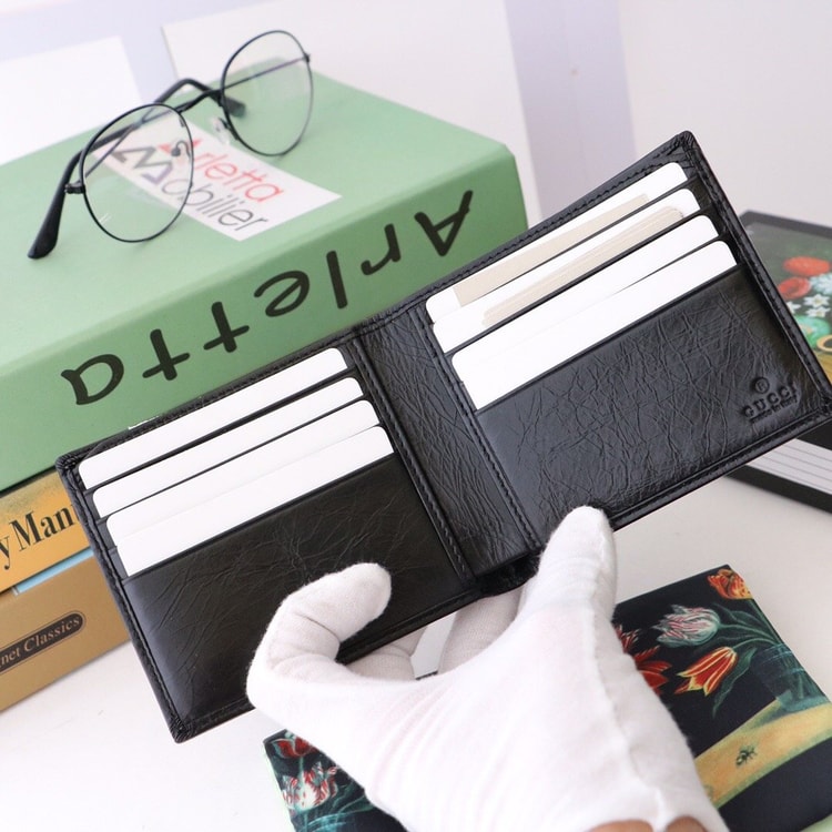 Gucci Bi-Fold Wallet Black with Interlocking G For Men 4.3in/11cm GG