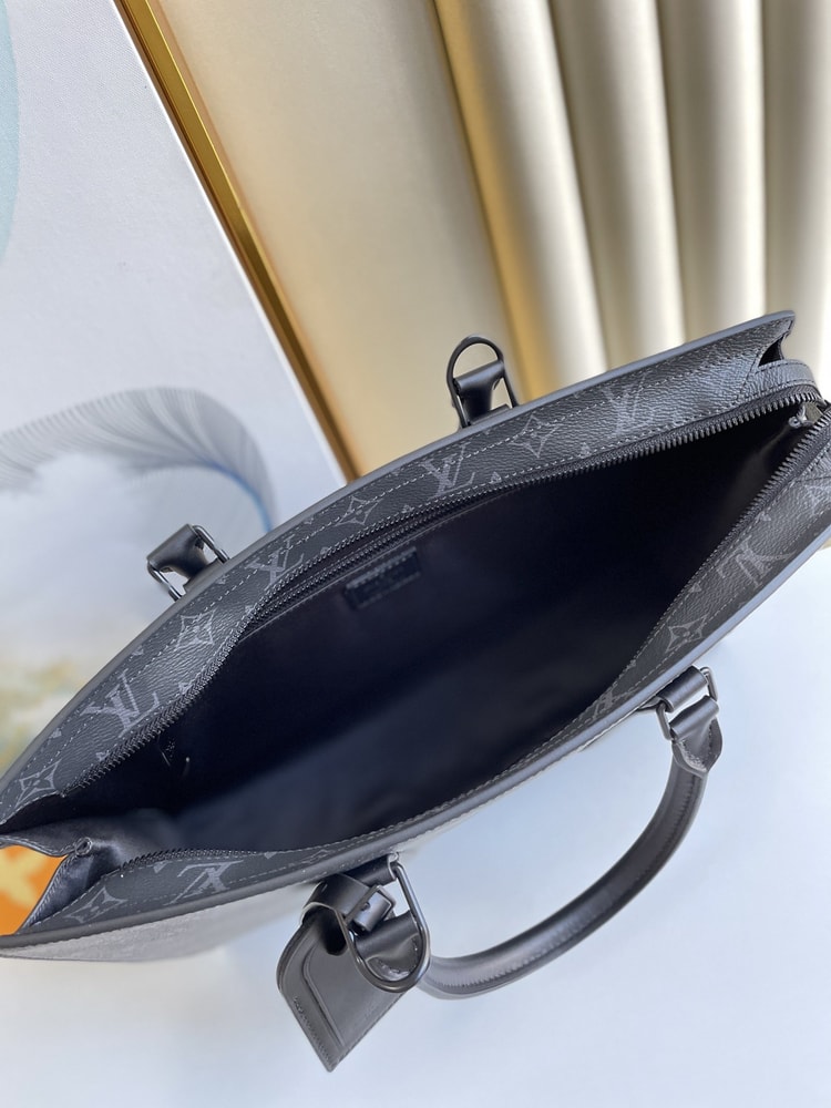 Louis Vuitton Sac Plat Horizontal Zippe Monogram Eclipse For Men, Men's Bags, Shoulder And Crossbody Bags 15.4in/39cm LV M45265