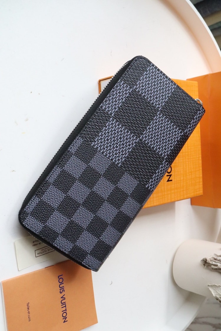 Louis Vuitton Zippy Wallet Vertical Damier Graphite For Men, Men's Wallet 7.9in/20cm LV