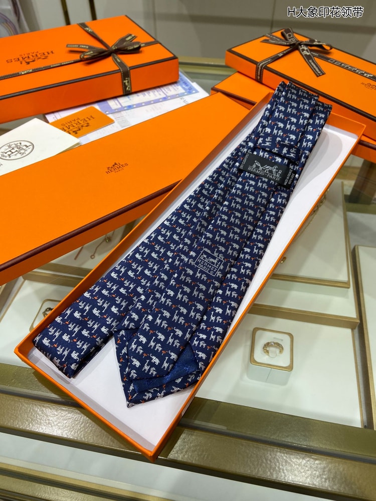 Hermes Animal Motif Tie Marine Hermes Men Tie