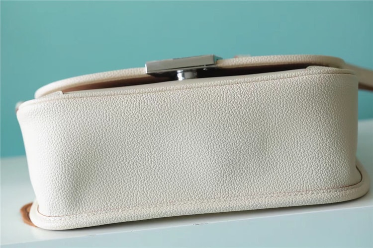 [True-to-ORIGINAL] Louis Vuitton Buci Epi Quartz White For Women 24.5cm/9.6in - M59457