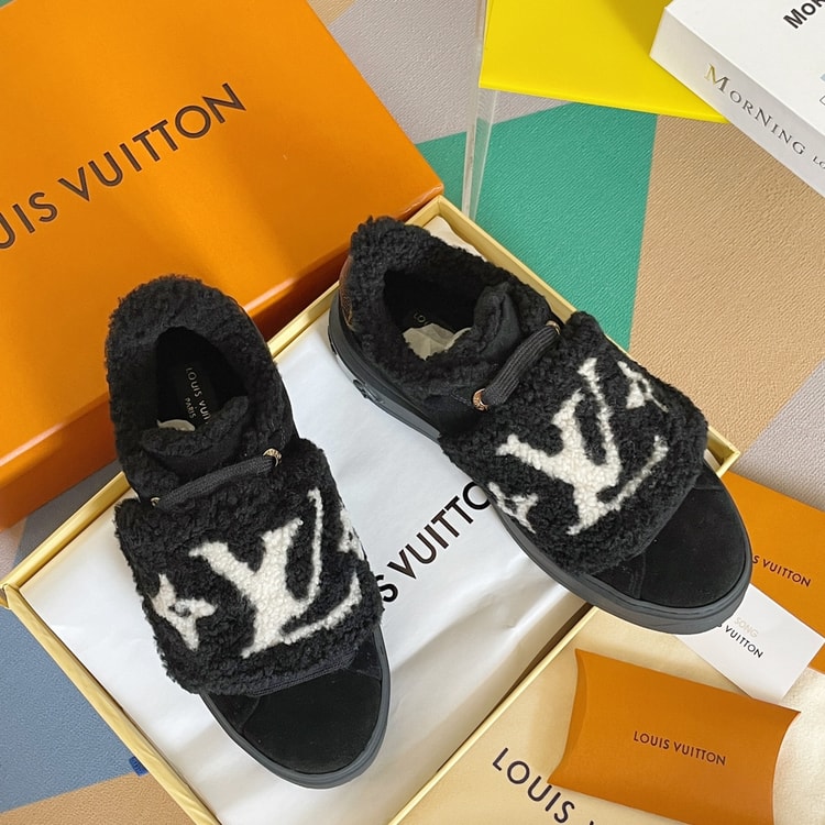 Louis Vuitton Women's Time Out Sneaker Black For Women LV 1AADTK