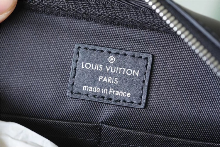 Louis Vuitton Sirius Messenger Damier Infini Onyx For Men, Men's Bags, Shoulder And Crossbody Bags 10.6in/27cm LV N45286