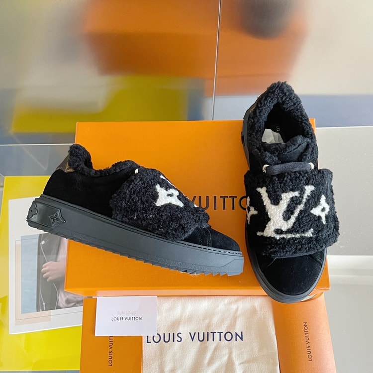 Louis Vuitton Women's Time Out Sneaker Black For Women LV 1AADTK