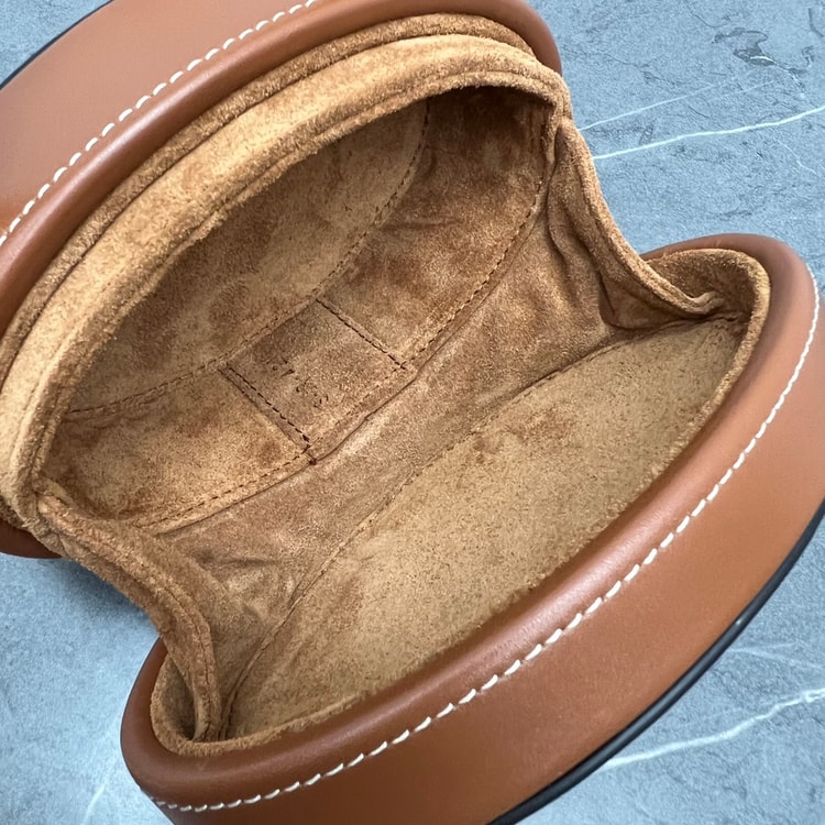 Celine Oval Minaudiere Cuir Triomphe Brown For Women 6in/11.5cm 198613DU6.04LU