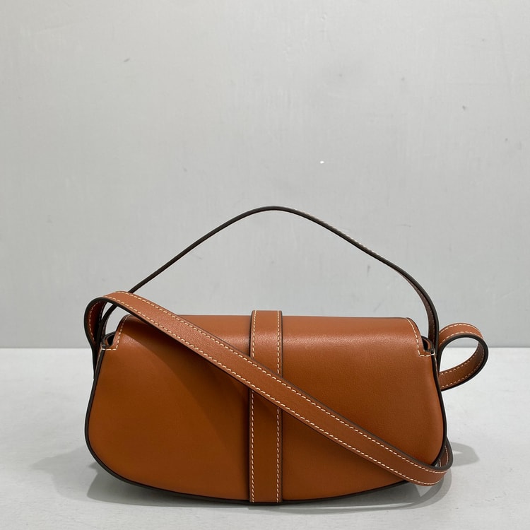 Celine Clutch On Strap Brown For Women 7in/18cm 10I593DQ1.04LU