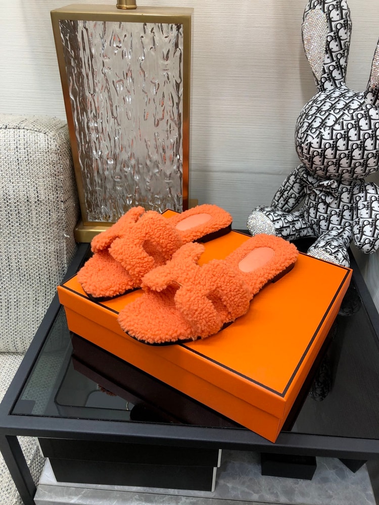 Hermes Oran Sandal Orange For Women H212178Z H5355